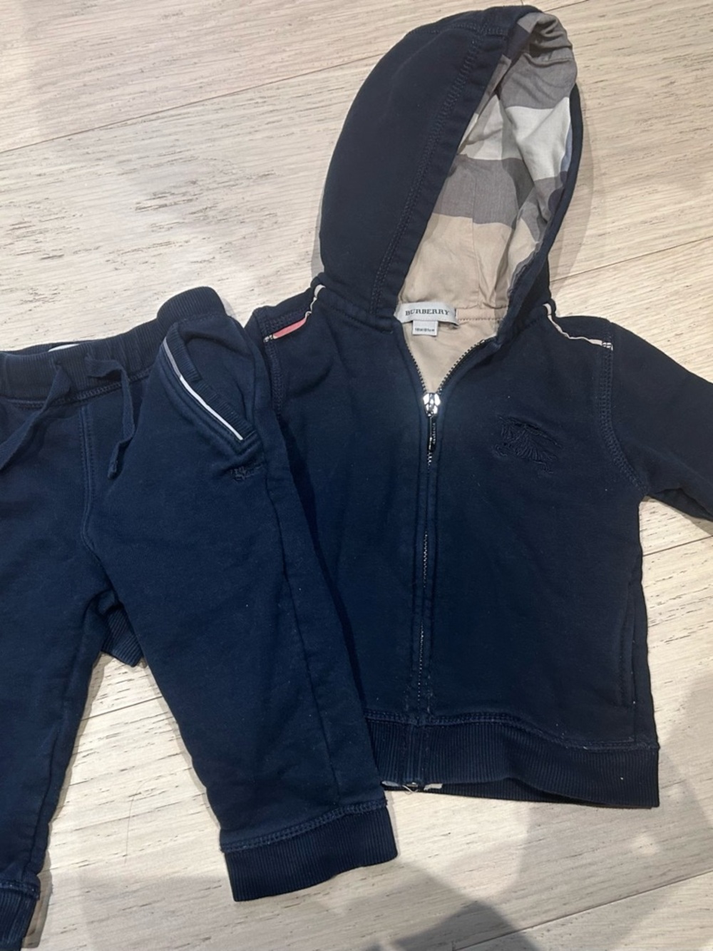 Burberry Black Hoodie & Jogger Set with Signature Check Hood Lining
